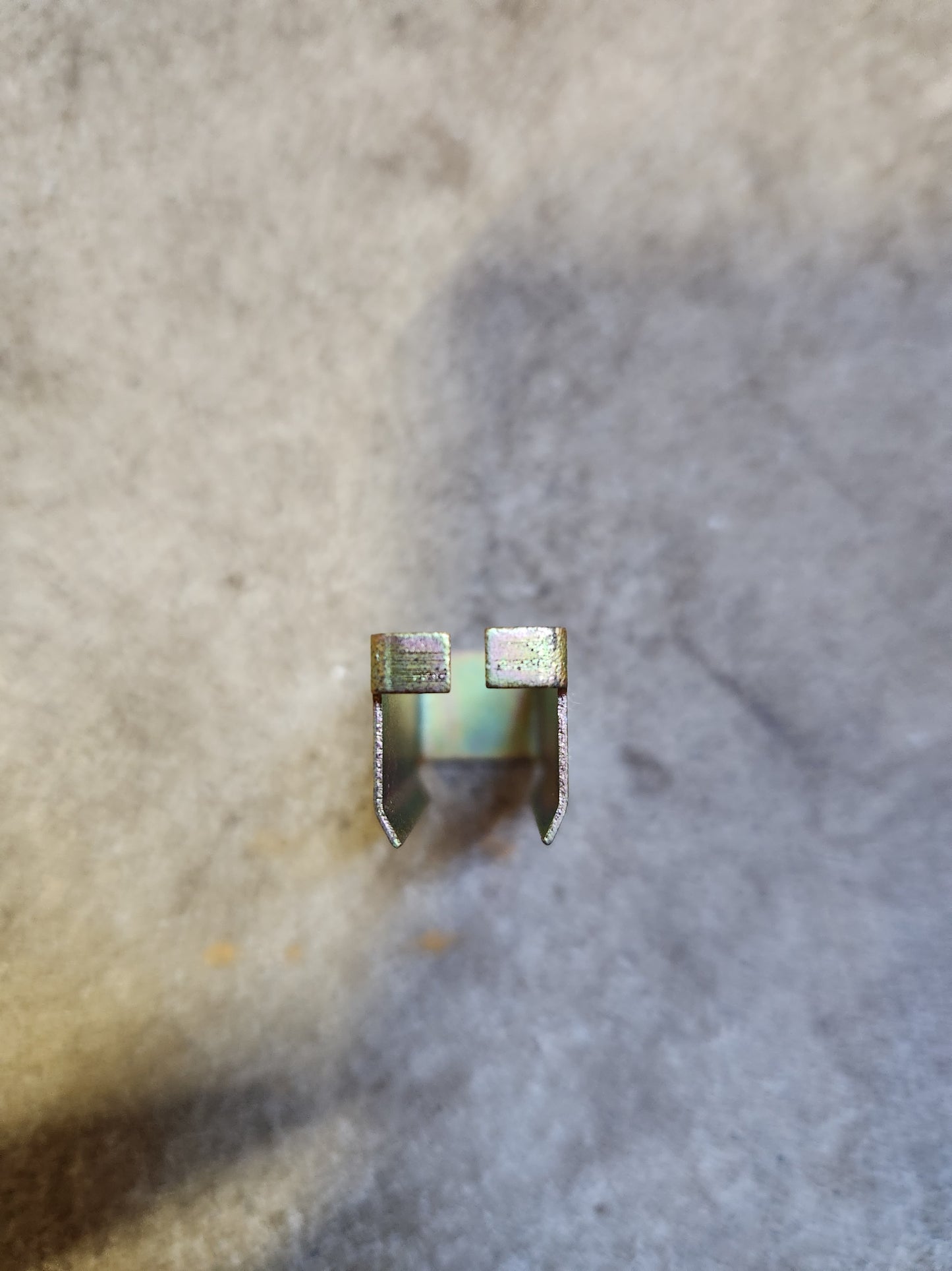 Wheel Horse NOS | 98-1748 Magnet Shield