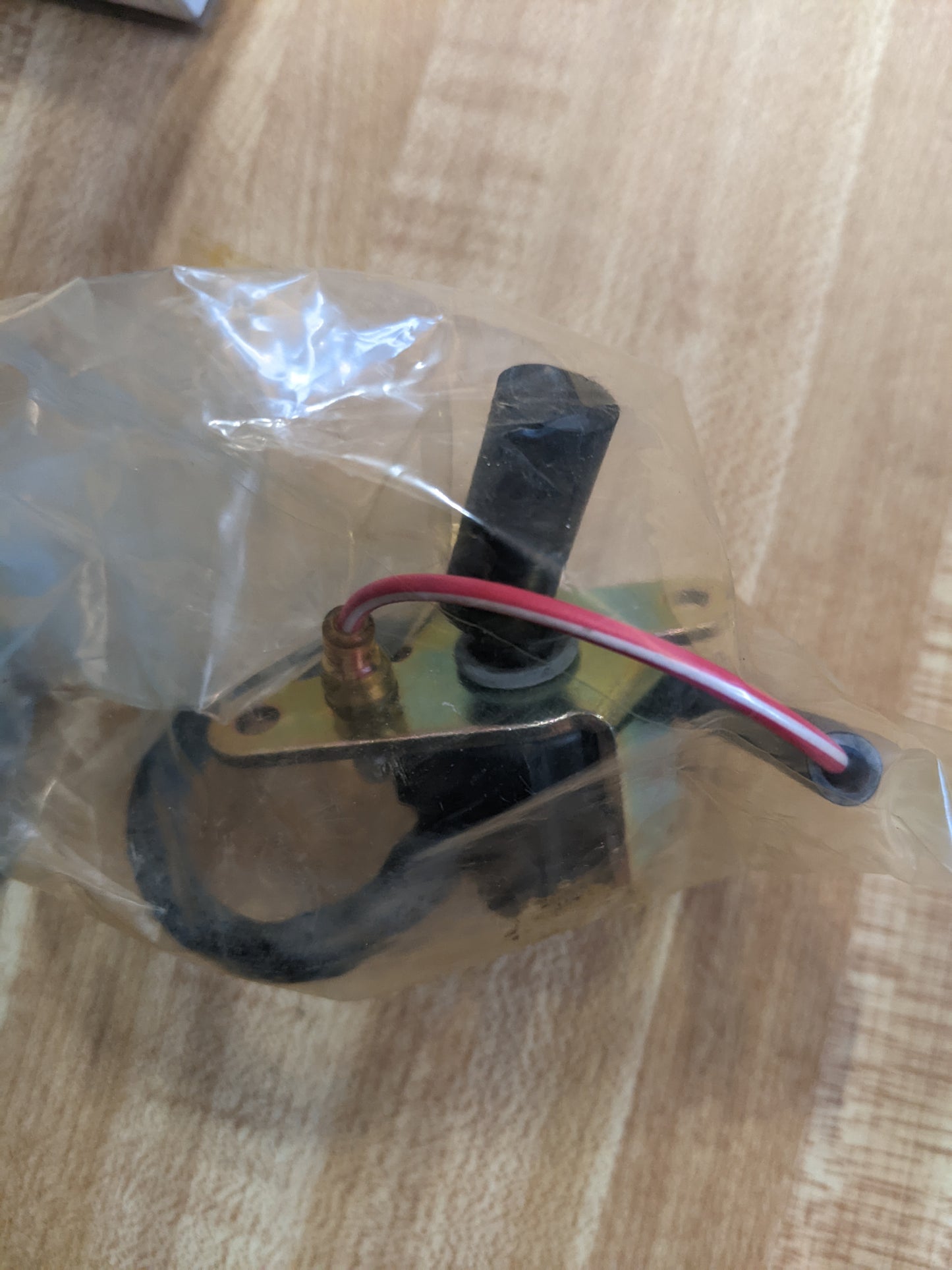 Kohler 24 435 01-S Fuel Solenoid NOS