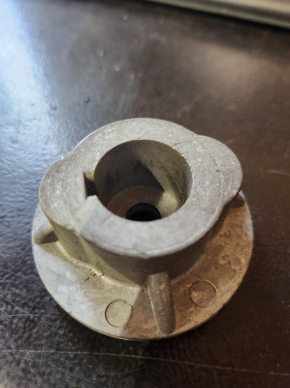 Wheel Horse NOS 103088 Adapter Spindle