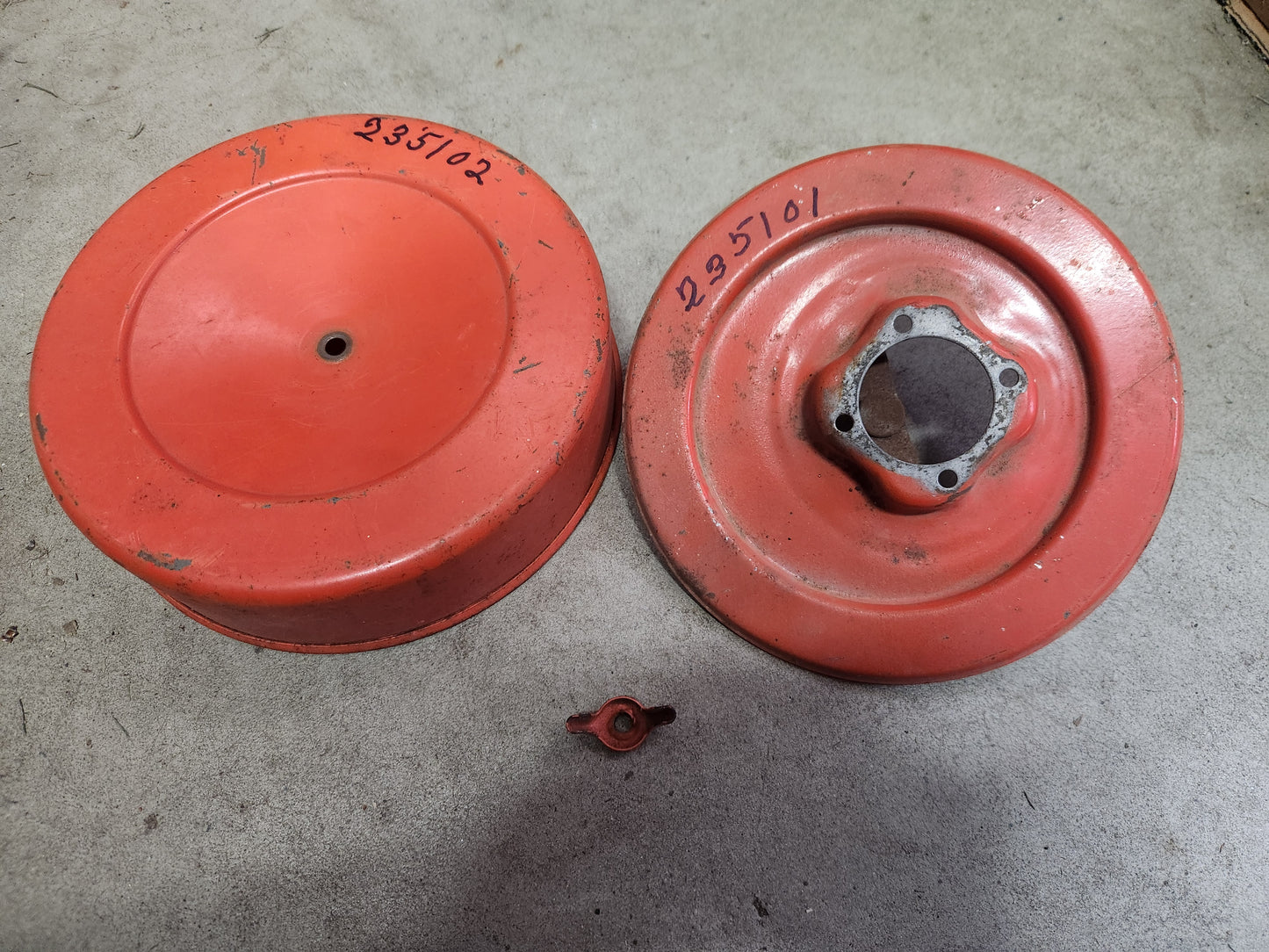 Kohler NOS 235101/235102 Air Filter Base and Cover