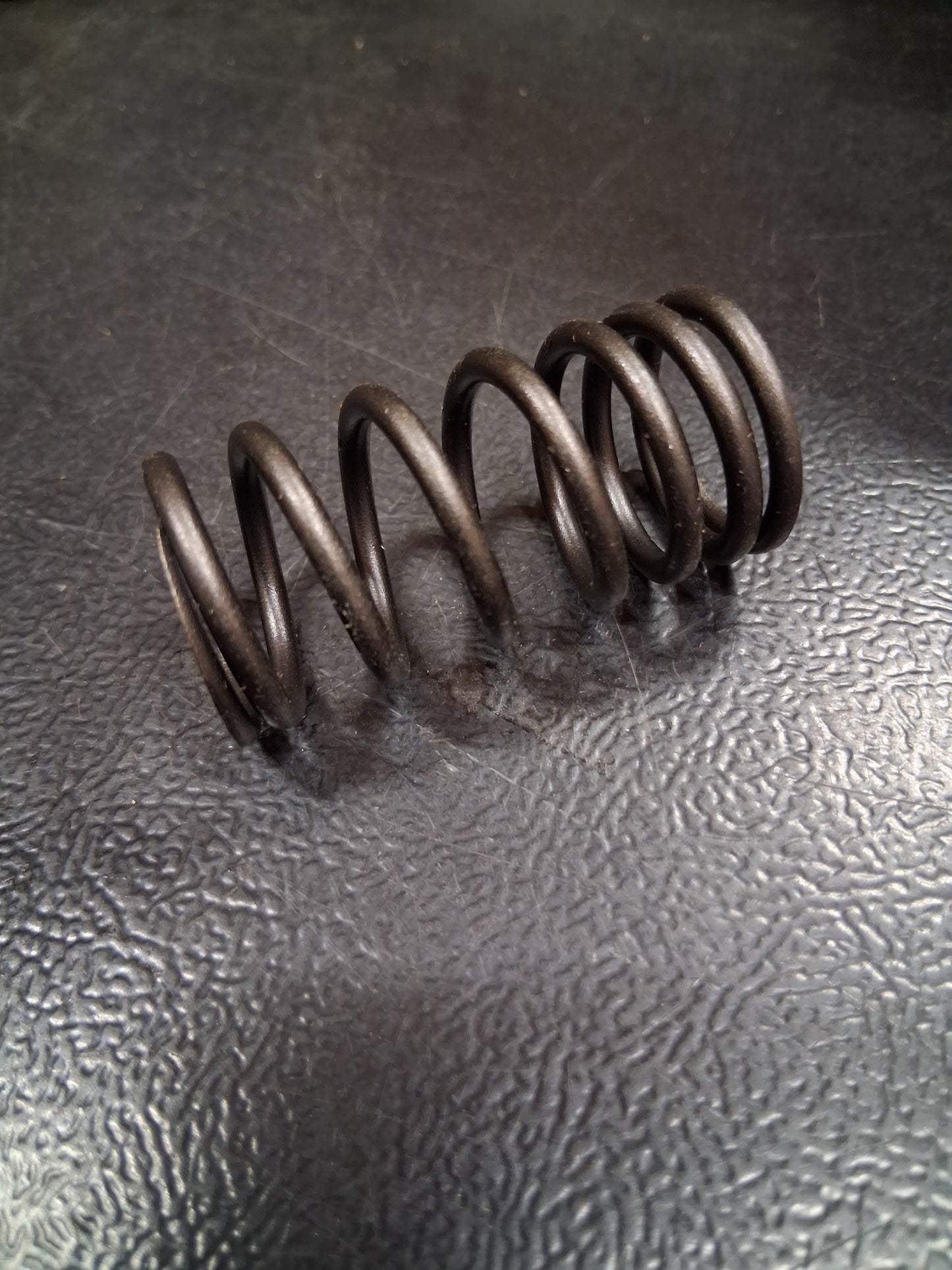 Kohler 45-020-01 Supersedes to 45 020 02-S NOS Valve Spring