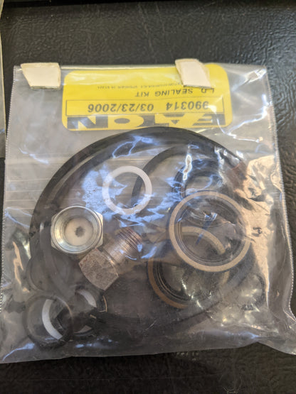 Wheel Horse 700Z Series 112618 Overhaul Kit NOS