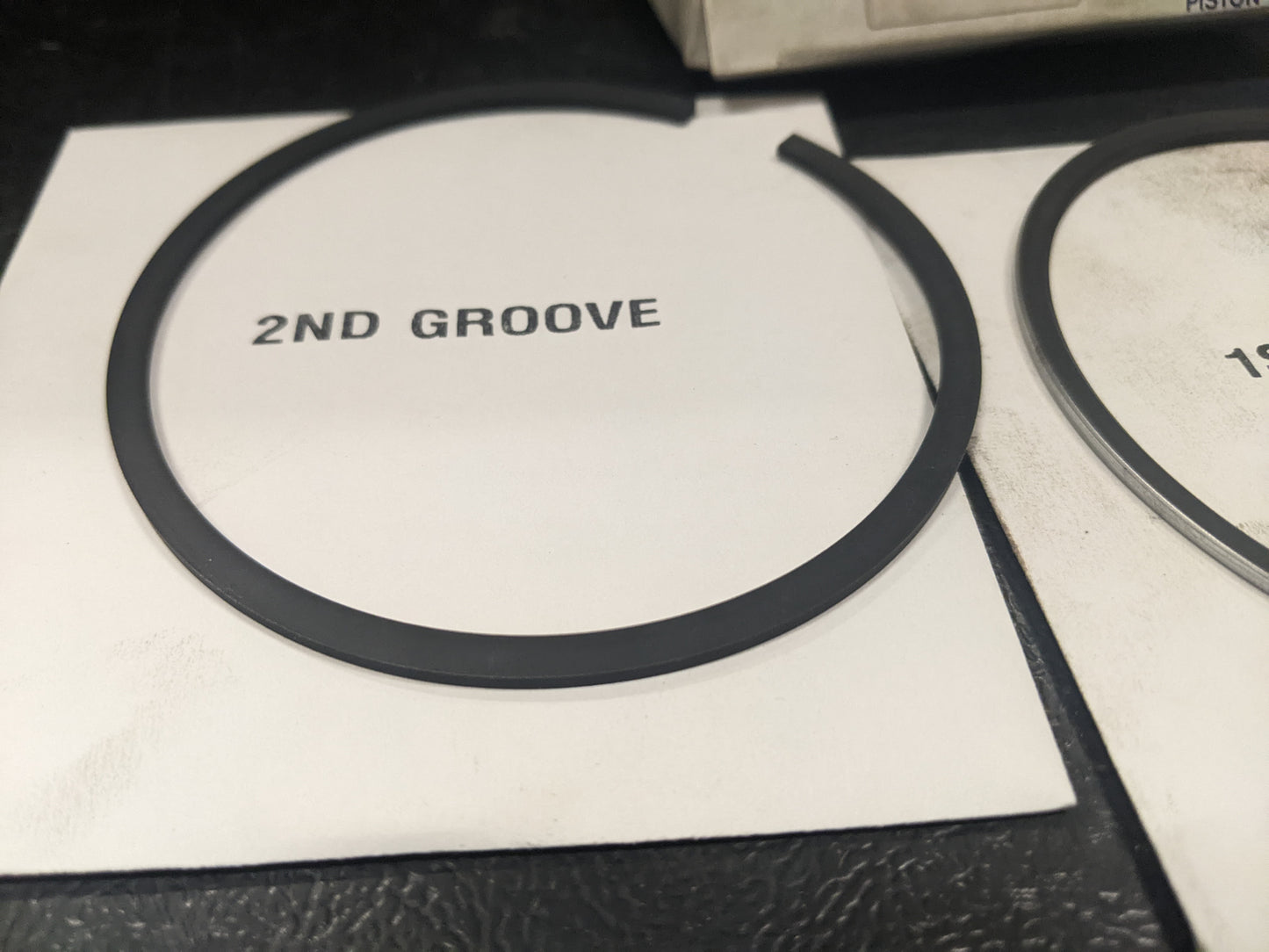 Kohler NOS 48-108-02-S Piston Ring Set