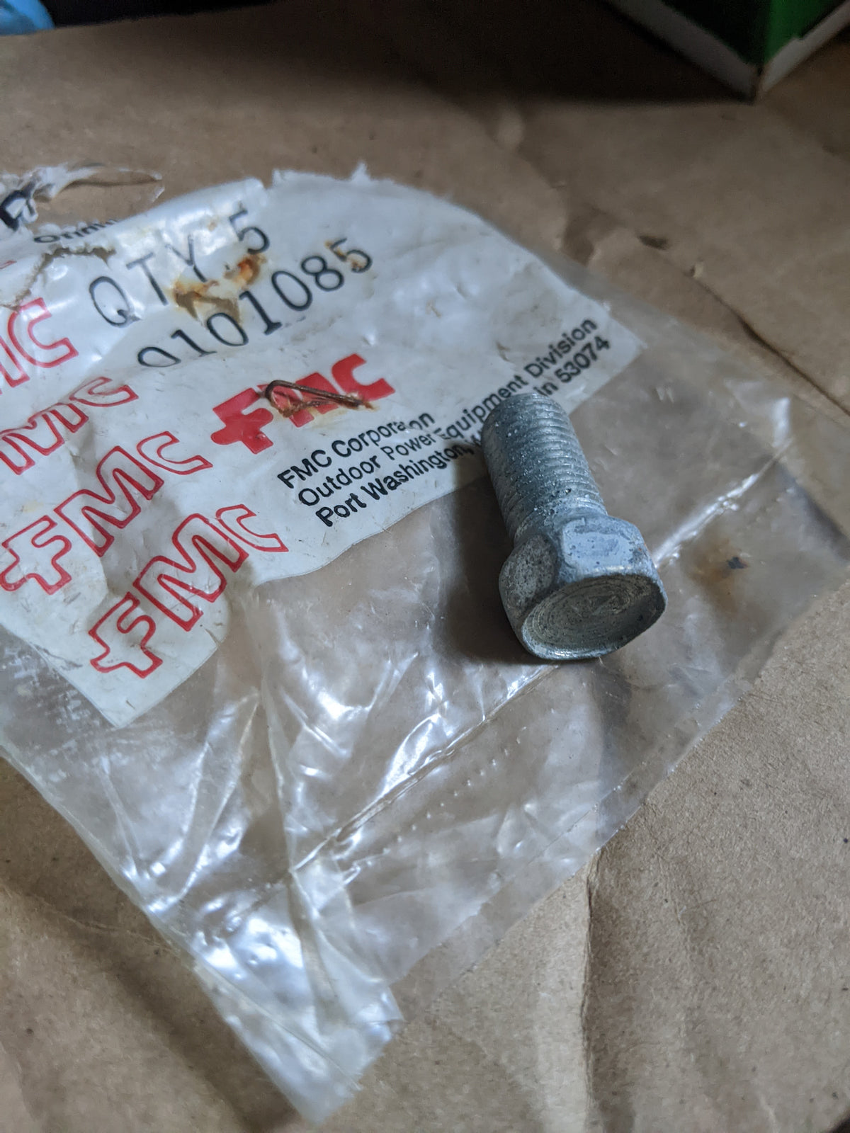 Bolens NOS | 0101085 Lug Nut Bolt